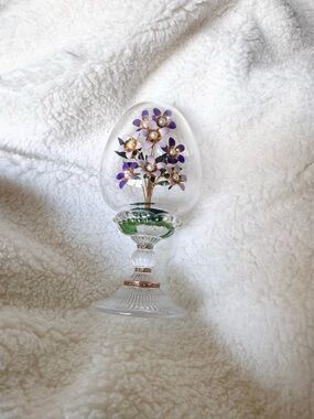 House of Fabergé “The Violet Bouquet” Imperial Crystal Egg